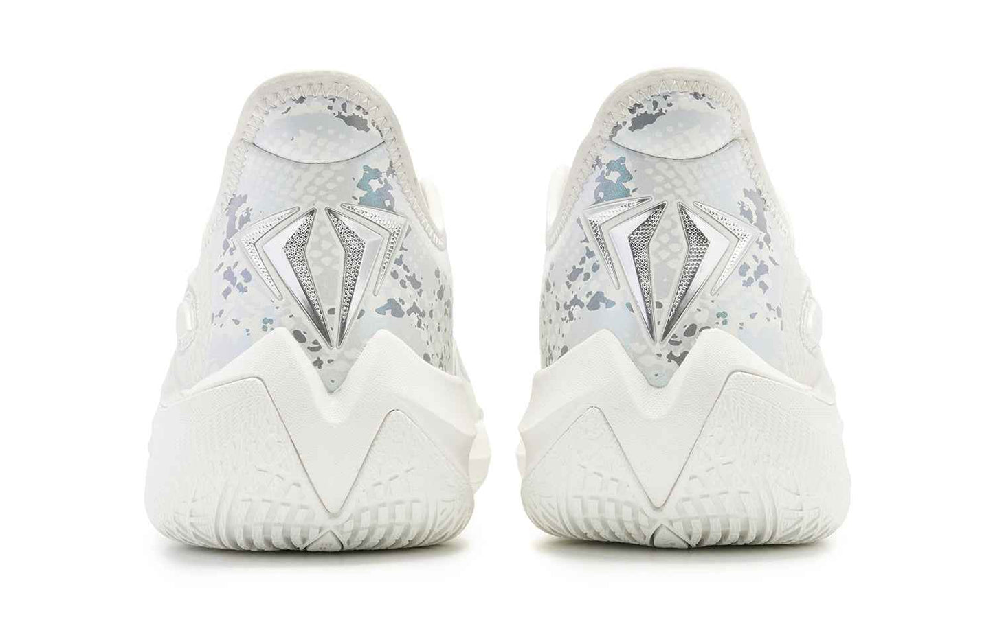 VENOM FANG 4.0 'White / Silver'